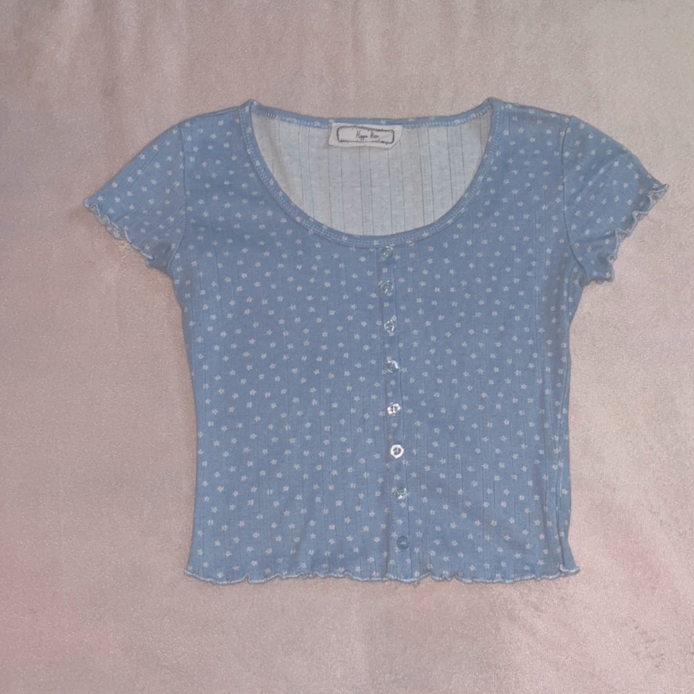 Blue floral shirt from Hippie Rose. Size xs